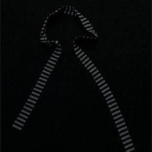 新款撞色条纹围巾女松弛感长款围脖情侣黑灰色薄款护颈长条小围巾