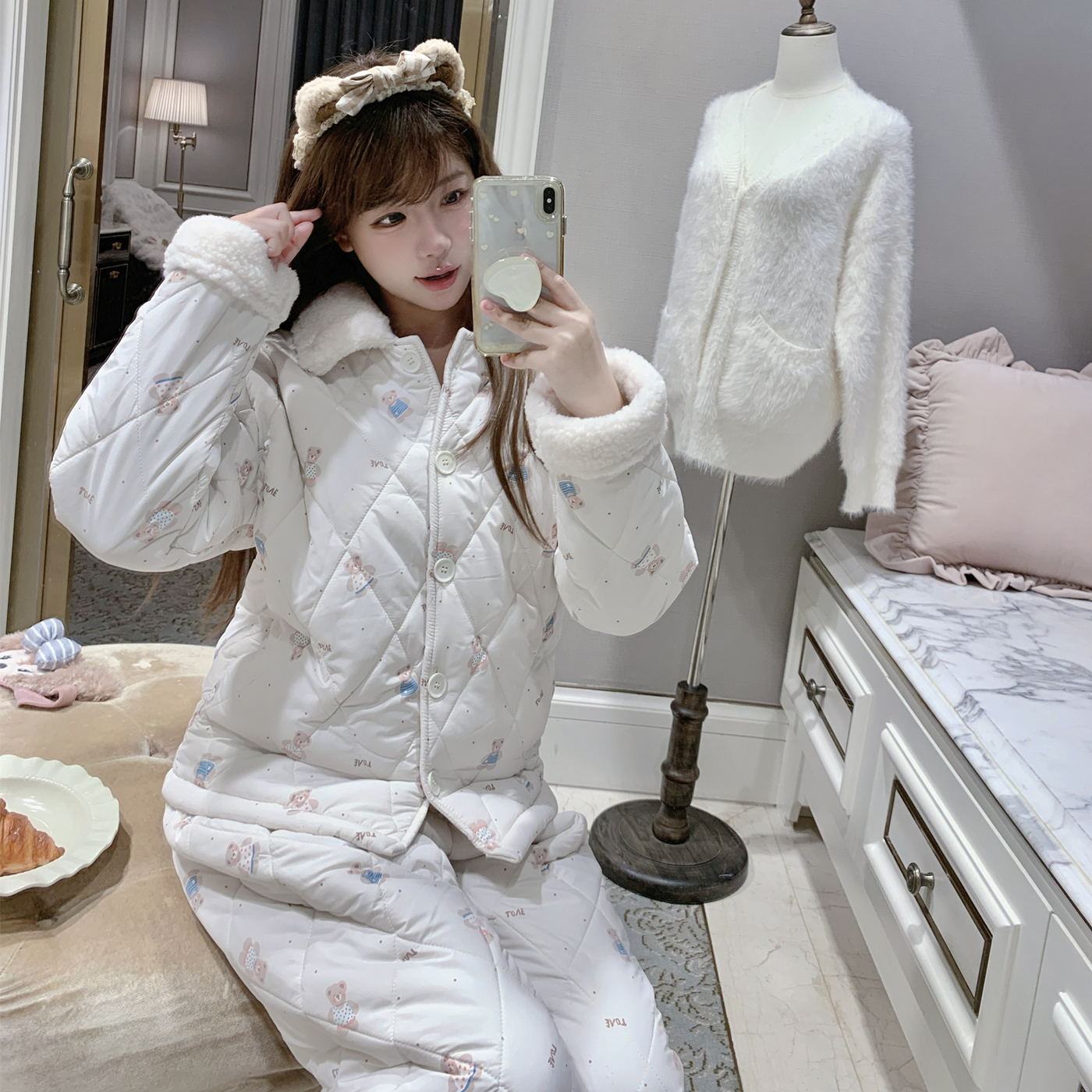 可爱小熊夹棉加厚保暖家居服