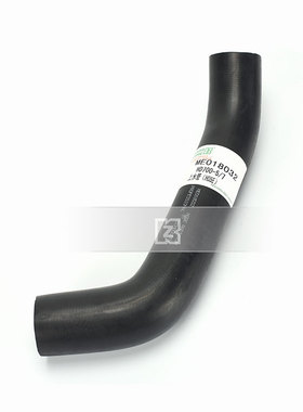 加藤挖掘机 上水管 HD700-5/7 发动机水箱水泵分水管 ME018032