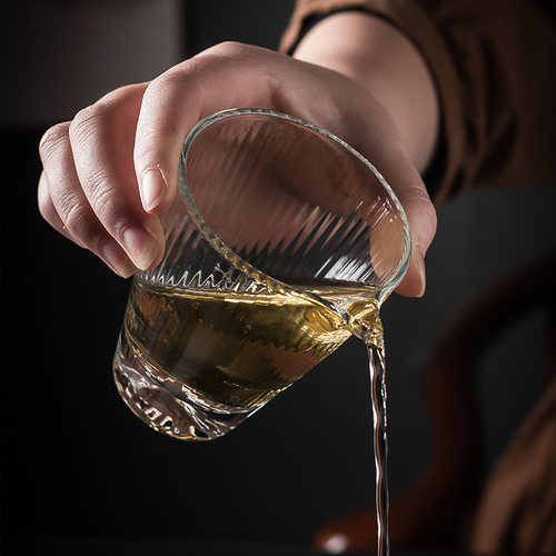玻璃公道杯透明茶海观山创意公杯家用分茶杯匀茶尖嘴公道茶具配件