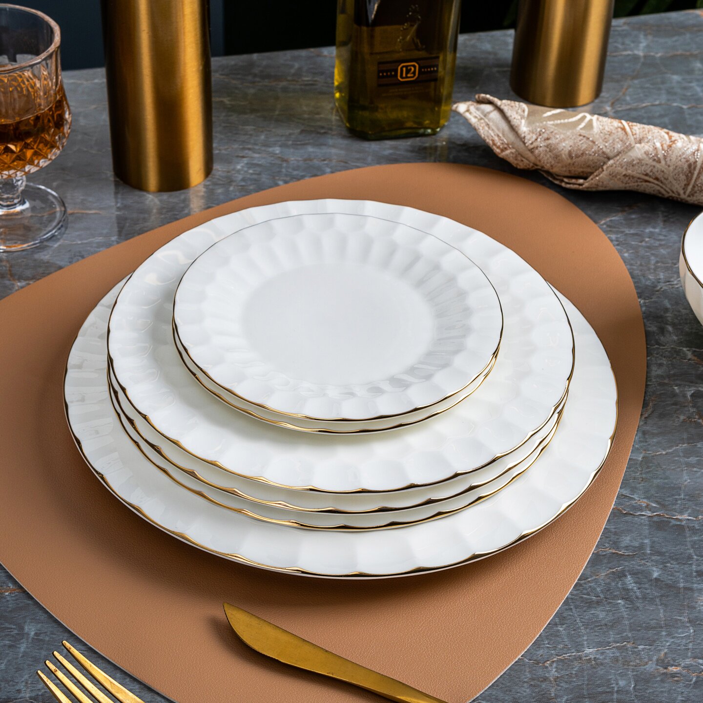 金边酒店摆台盘子平盘10英寸餐盘