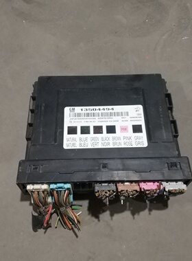 适用雪佛兰科鲁兹车身控制模块电脑板13504449 13504494 13584692