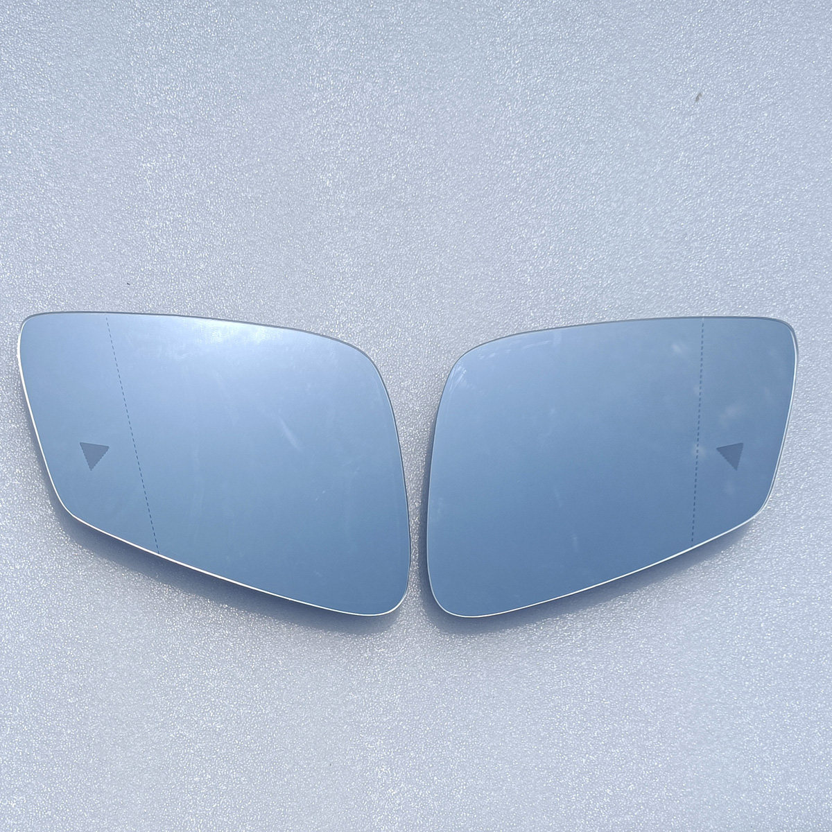 适用于宝马x1x2x3 1系2系3系5系7系反光镜镜片防眩目蓝镜盲点镜片