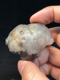 早期老地表银根飘草花内花眼玛瑙天然原石小精品尺寸45*40*27mm
