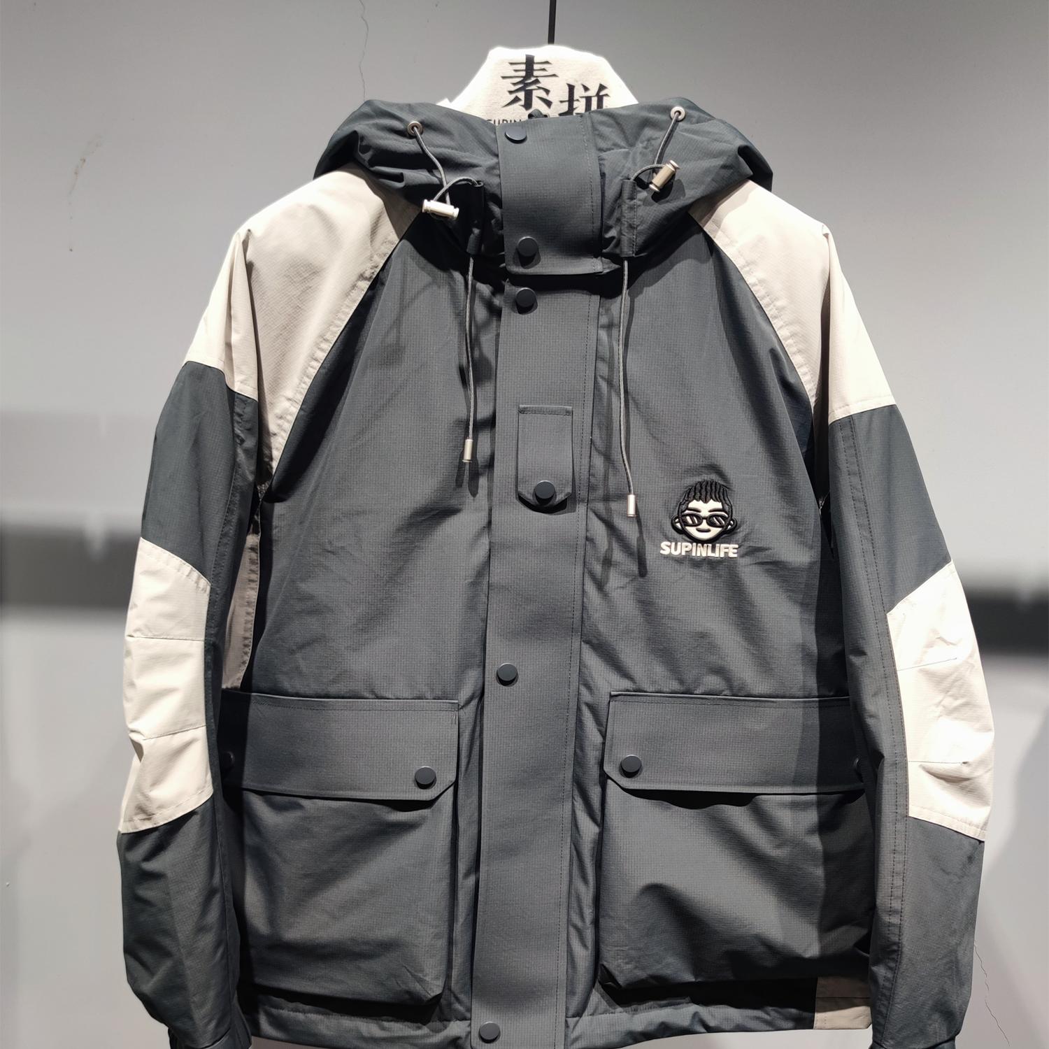 素拼青春流行连帽鹅绒羽绒服