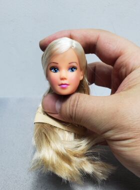 正版仙霸玩具散货 simba 芭比娃娃头配件DIY欧美金发6分娃用模型