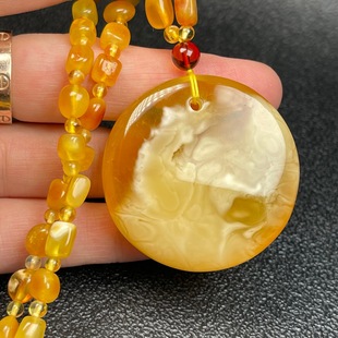 俄罗斯鸡油红飘花蜜蜡平安扣18.16克蜜蜡毛衣链共重31.2克