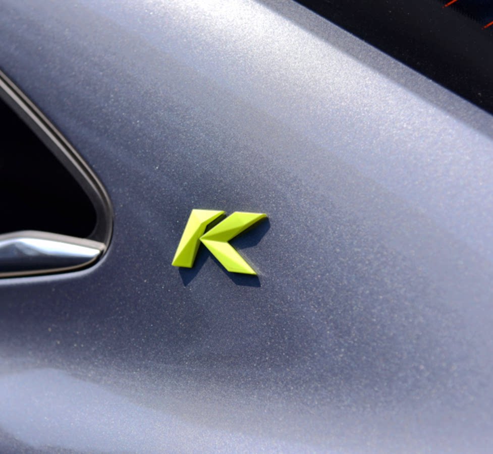 适配 新荣威i5 i6max rx5rx5max plus rx3名爵6车标r字标个性车标