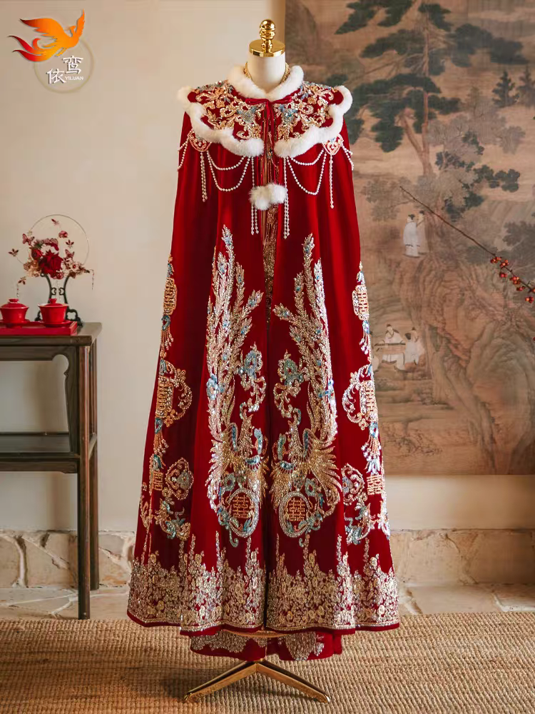 出租丝绒秀禾服披风红色新款中式婚礼毛披肩斗篷保暖加厚毛领冬款