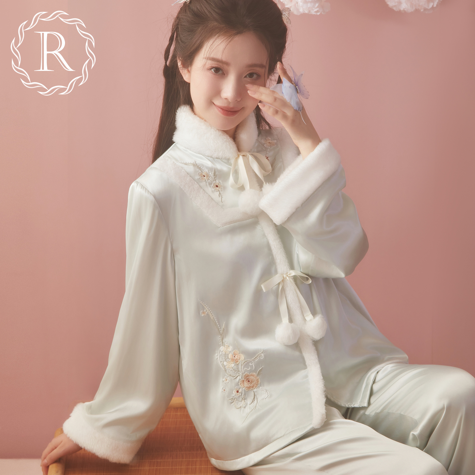 RoseTree甜美国风刺绣组合绒睡衣