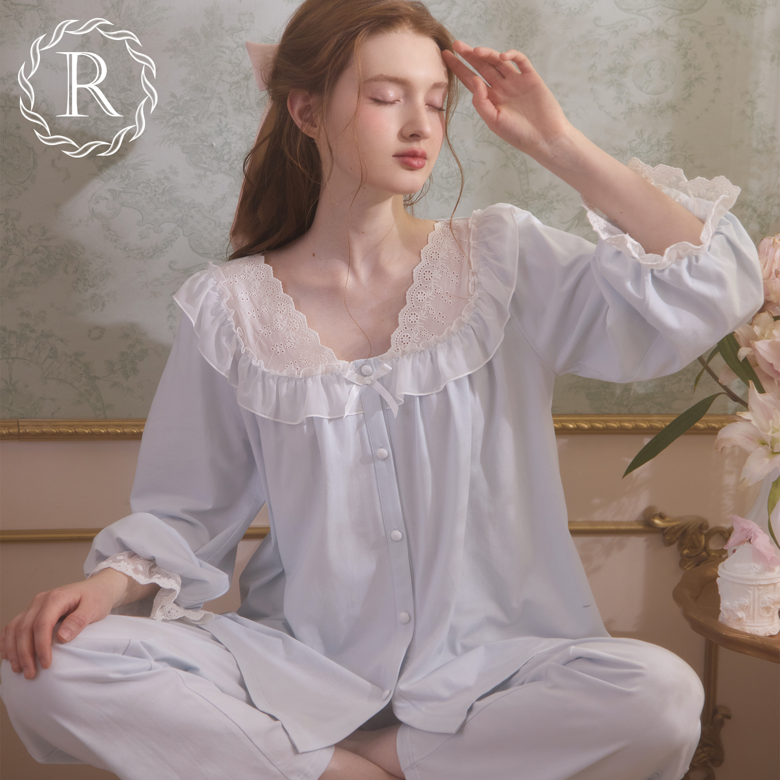 RoseTree蕾丝V领灯笼袖开襟睡衣