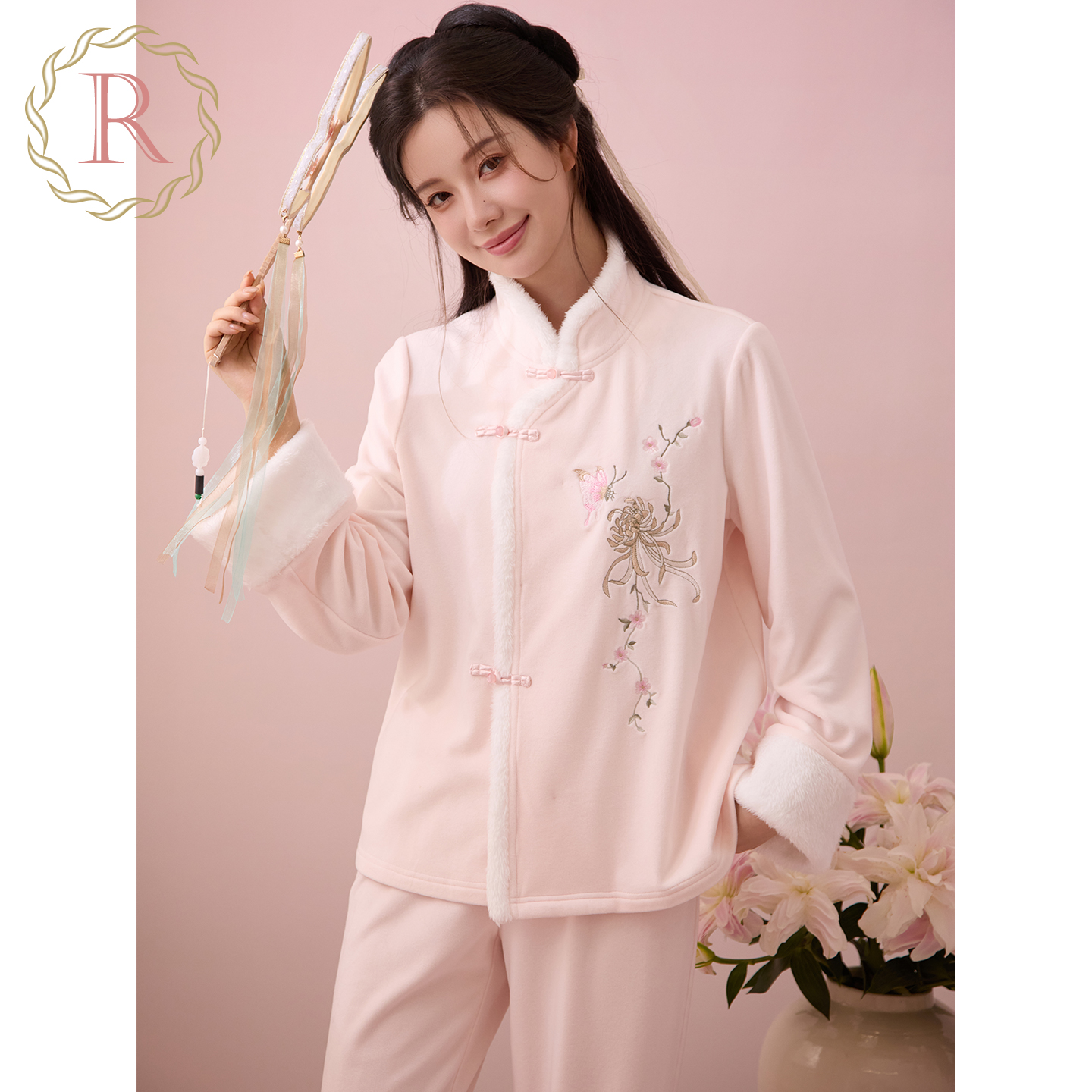 RoseTree新中式刺绣银狐绒套装