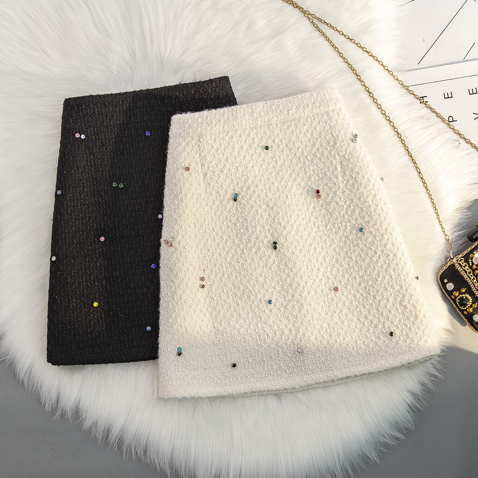 钉珠毛呢短裙秋冬简约A半身裙