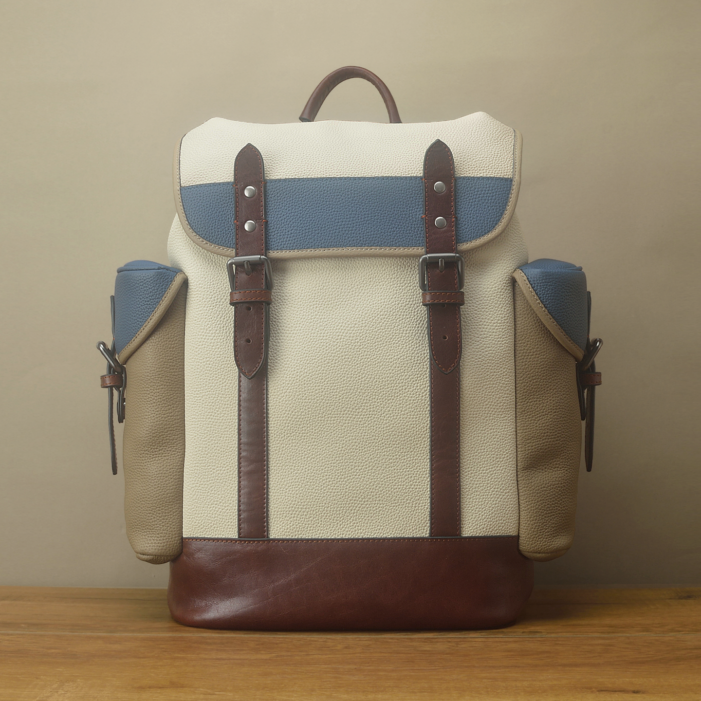 TOGO牛皮手工轻奢时尚真皮背包经典休闲旅行男士电脑双肩男包大包