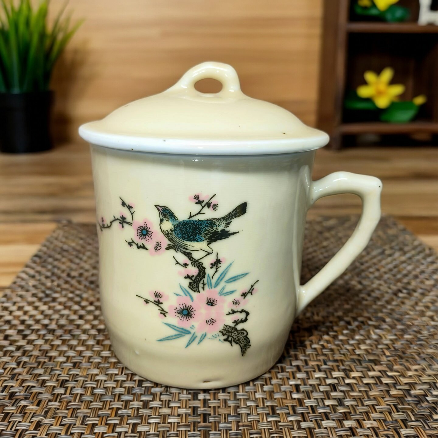 包老/景德镇567老厂瓷/建国瓷厂黄釉花鸟竹节带盖茶杯/瑕疵品处理