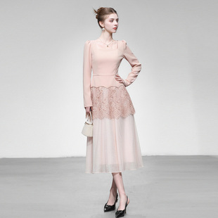 2026年春季新款法式时尚气质方领长袖收腰蕾丝撞色拼接A字连衣裙