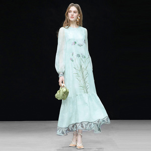 2026春季新款时尚气质清冷感仙气长裙优雅宽松版印花连衣裙女装