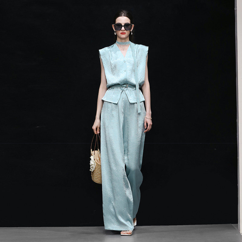 2026夏季新款轻奢优雅气质V领无袖收腰上衣+高腰阔腿裤醋酸皱套装