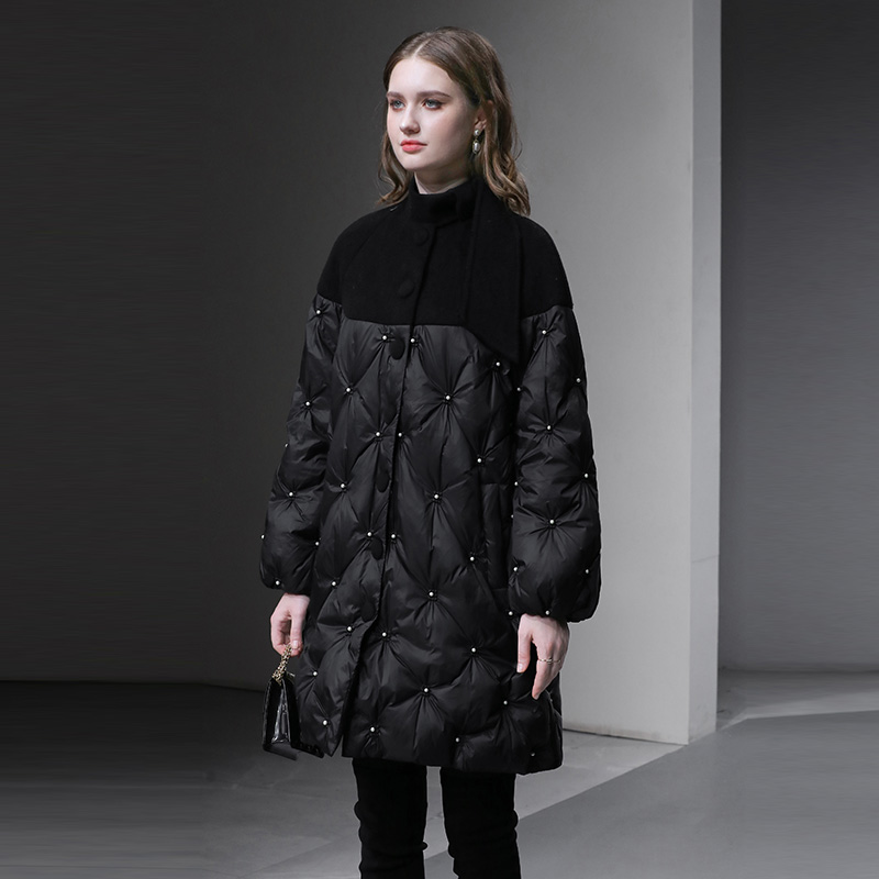 2025冬季新款气质优雅立领自带领巾连肩袖钉珠直冲保暖羽绒服外套