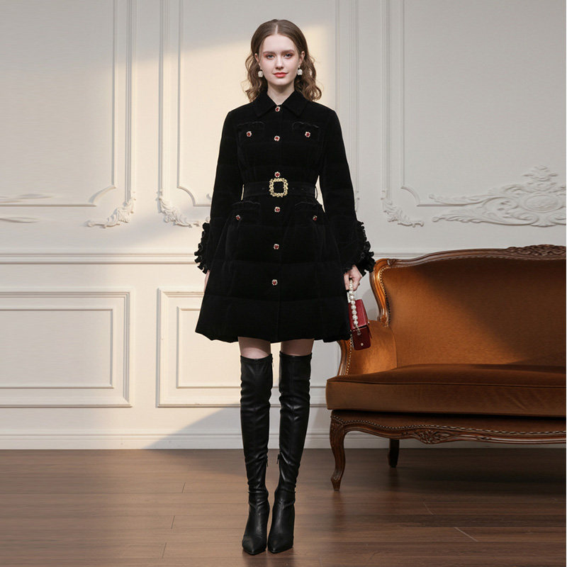 2025冬季新款小香风翻领腰带收腰木耳边长袖A摆哑光丝绒羽绒服