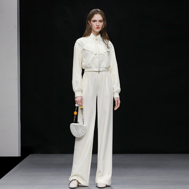 2026春季新款国风立领落肩灯笼袖流苏盘扣装饰上衣高腰阔腿套装