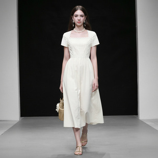 2026年夏季新款时尚法式方领短袖收腰A字大摆衬衣连衣裙女装