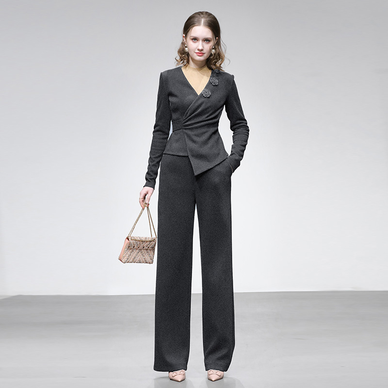 2025冬新款小香风V领立体花点缀收腰绑带上衣+高腰阔腿裤针织套装
