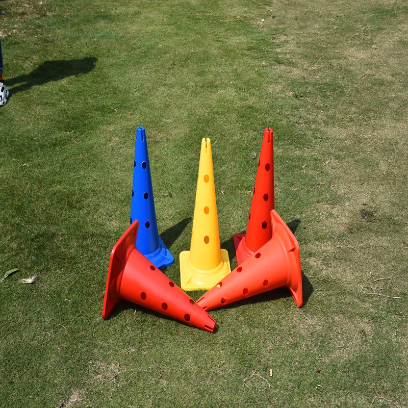 训练器材障碍物体适能跆拳道标志桶