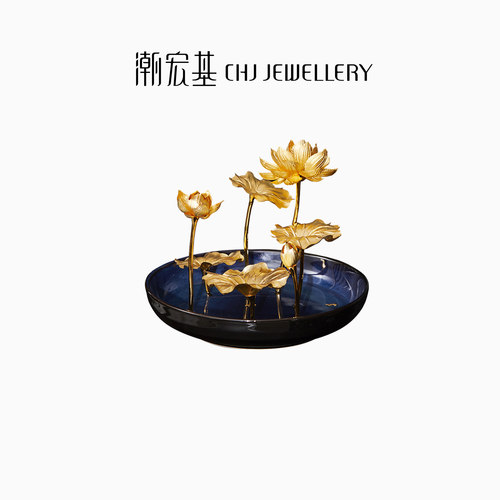 潮宏基蓝莲盆栽金箔摆件