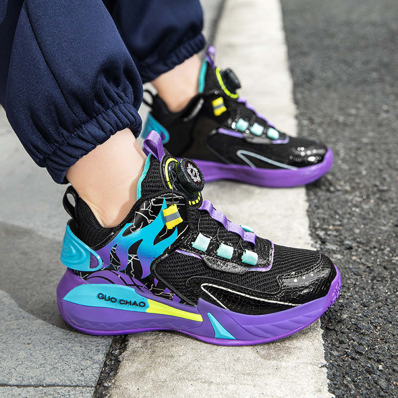 儿童篮球鞋男童2026春秋新款网面透气男孩运动鞋黑色耐脏旋转纽扣