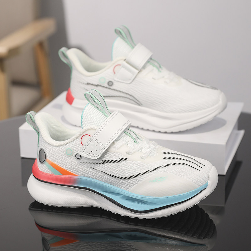 男孩网鞋儿童跑步鞋2026春季新款专业男童运动鞋白色网面透气超轻