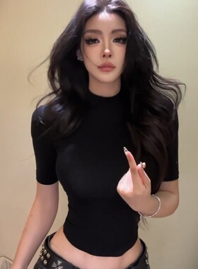 美式酷辣紧身收腰短款上衣女夏季新款性感黑色半高领正肩半袖T恤