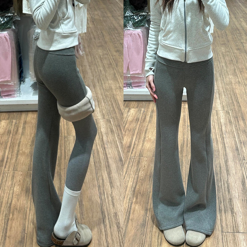 浅灰色加绒微喇叭裤女冬季新款低腰垂感修身显瘦瑜伽运动马蹄卫裤