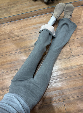 灰色低腰微喇裤女秋冬季加绒垂感休闲显瘦运动裤修身瑜伽喇叭卫裤