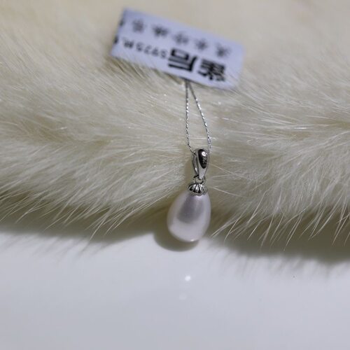 天然淡水珍珠吊坠S925银项链女款水滴形白色紫色菊芬吊坠