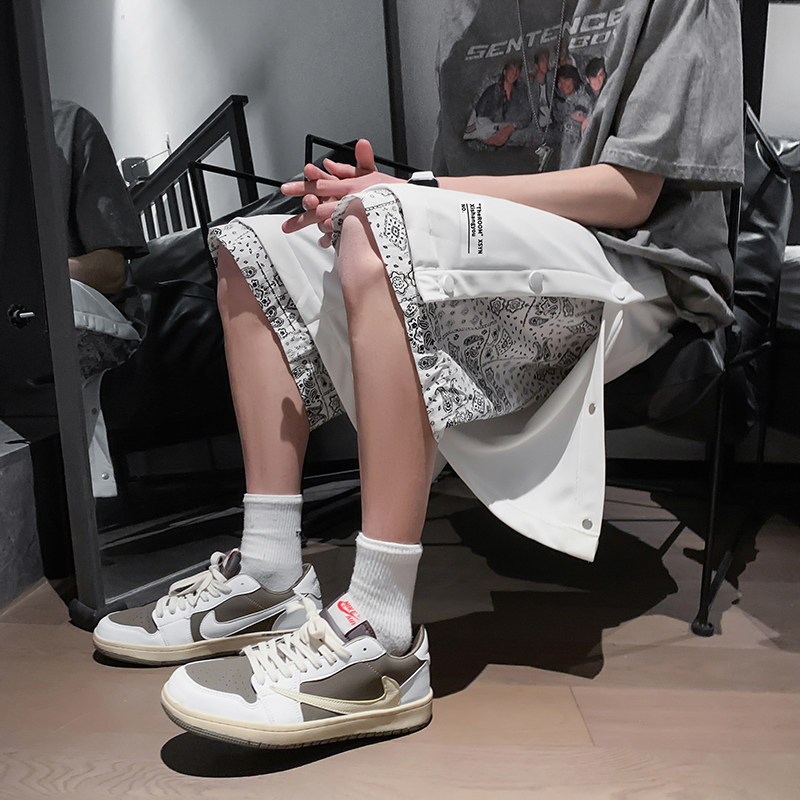 港风夏款男短裤假两件直筒腰果印花排扣贴标休闲五分裤D707图片