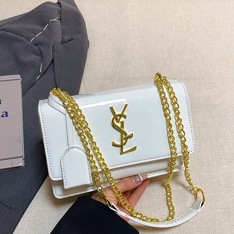 亮面包包女时尚流行字母小方包百搭链条单肩斜挎包新款气质女包