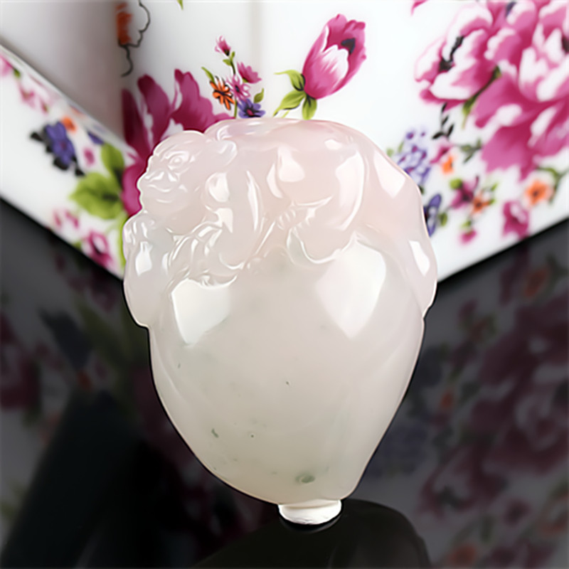 桂林鸡血玉寿桃吊坠冰种三彩粉色贵妃料正品广西天然玉石挂件玉坠