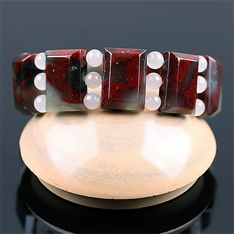 桂林鸡血玉手链冰种飘红贵妃料