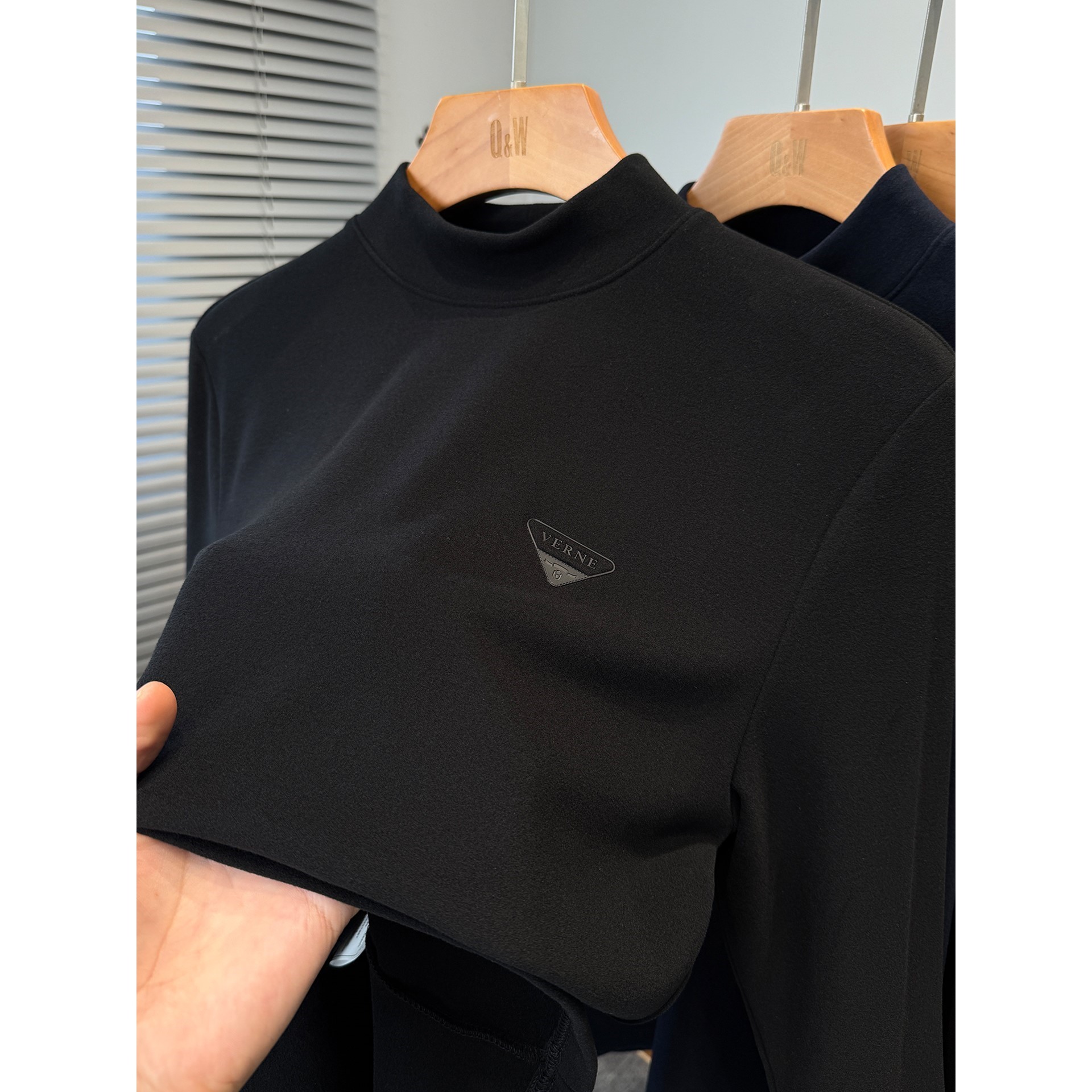 品牌德绒打底衫男半高领2025新款