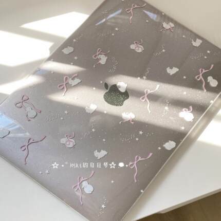 Kiki的白日梦/粉色蝴蝶结星星兔子满天星亚克力MacBookproairneo保护壳保护套轻薄防磕碰pcM5新款防摔透气