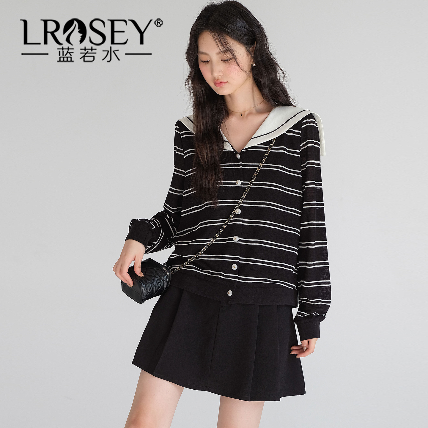 蓝若水学院风条纹针织显瘦上衣