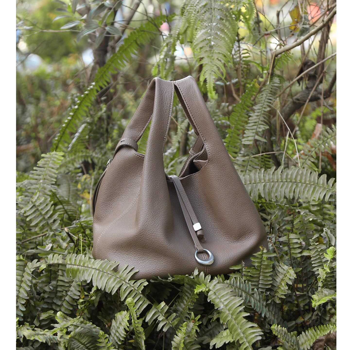 【PIGMISS】羊皮菜篮子水桶包女高级感手提单肩斜挎百搭通勤包包,箱包皮具/热销女包/男包,水桶包,淘宝优惠券,粉丝福利购,淘宝优惠卷