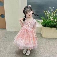 Розовая заколка для волос