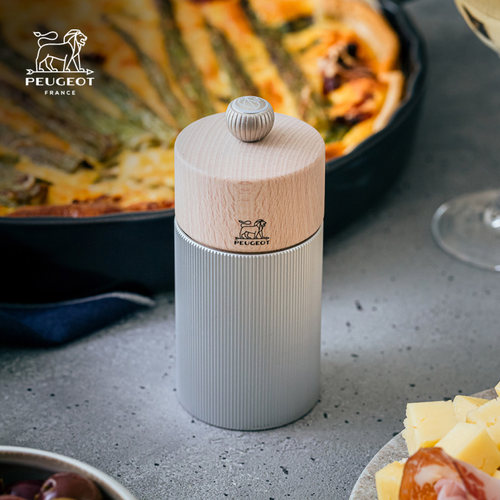 Peugeot家用厨房铝+合金研磨器