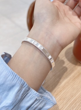 万花筒幸运四叶草手镯手环银时尚