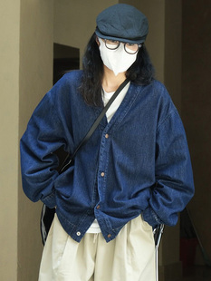 设计感慵懒风春秋宽松休闲上衣 日系复古深蓝色v领牛仔外套女开衫