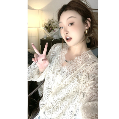 法式复古宫廷风蕾丝V领打底衫