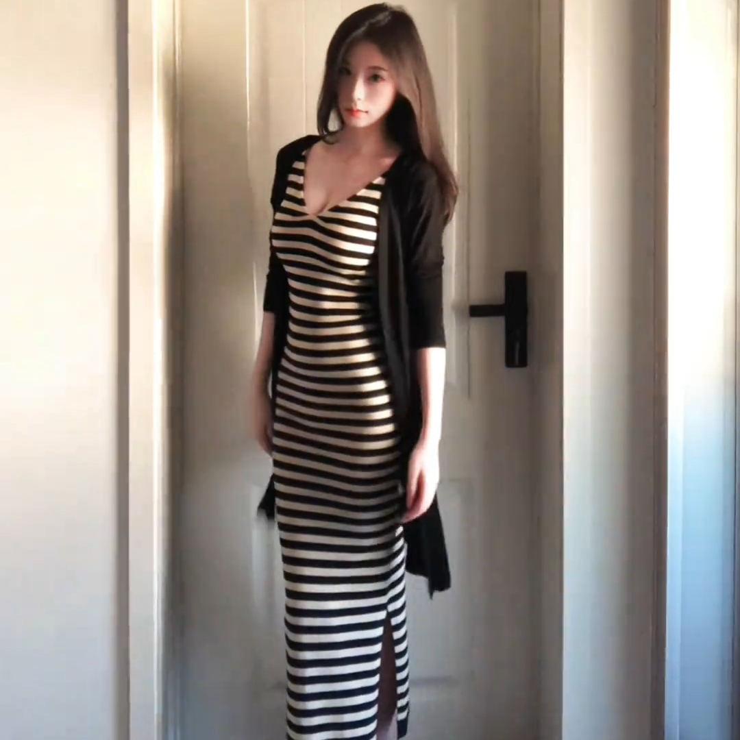 碧莲茜慵懒感套装女吊带条纹连衣裙韩系V领包臀裙女人味外搭两件