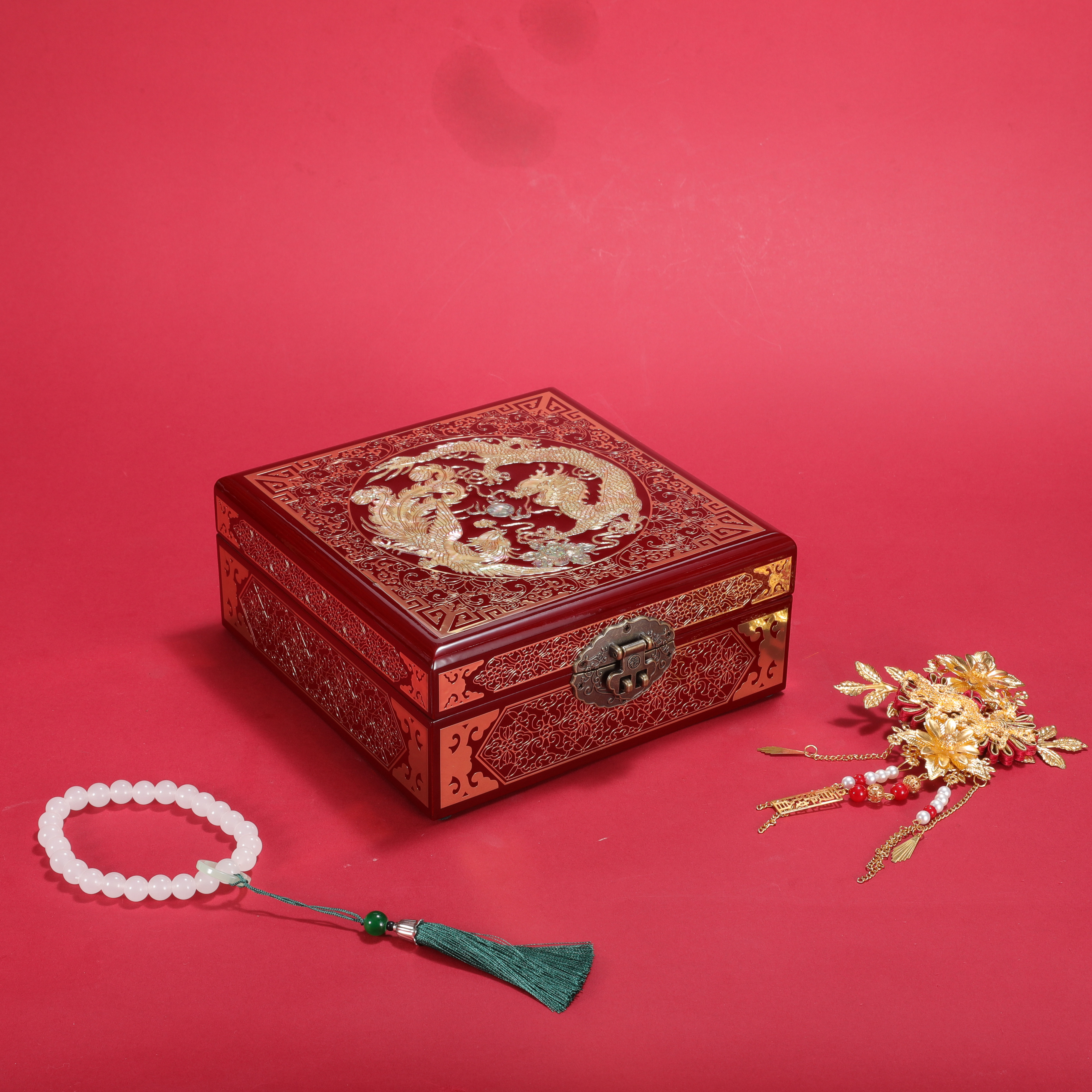 平遥漆器首饰盒贝壳螺钿镶嵌妆奁盒正方形木质中国风梳妆盒放彩礼,特色手工艺,漆器,淘宝优惠券,粉丝福利购,淘宝优惠卷